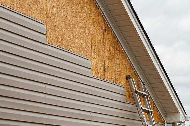 Professional Siding Repair technician working in Pinebluff, NC